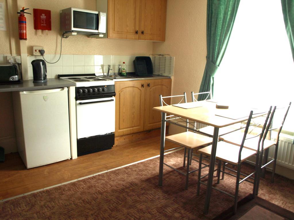 Waverley House Apartments 블랙풀 객실 사진